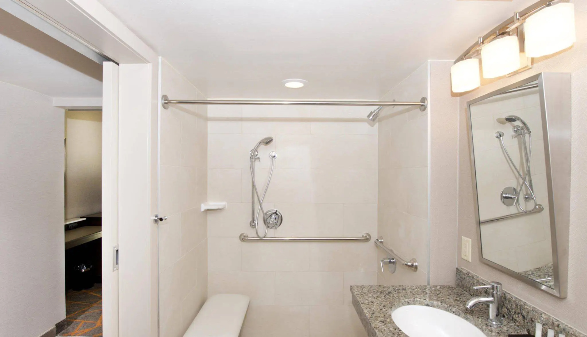 Embassy Suites by Hilton Cincinnati Northeast Blue Ash