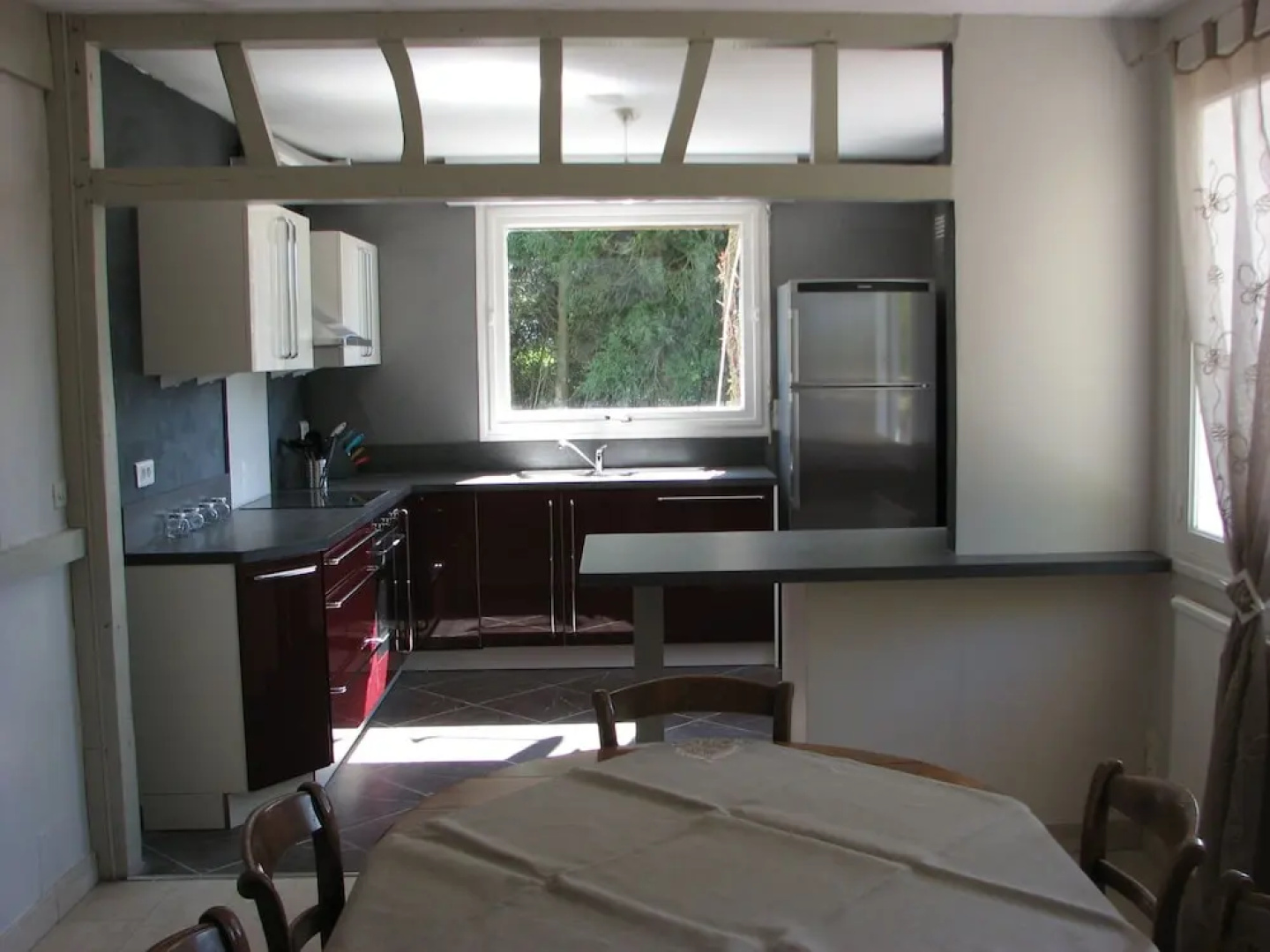 Spacious Holiday Home in Tours-en-Vimeu with Garden