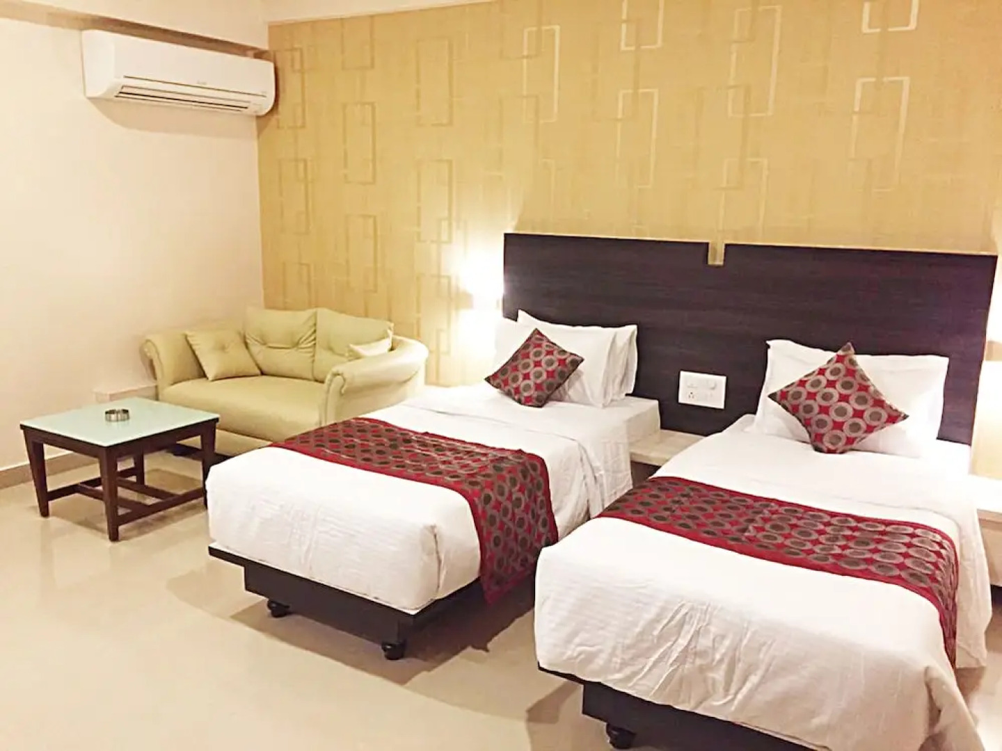 Sai International Hotel