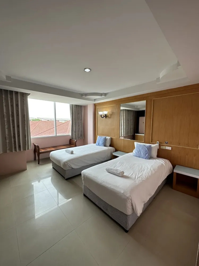 Tuscany hotel by skypark