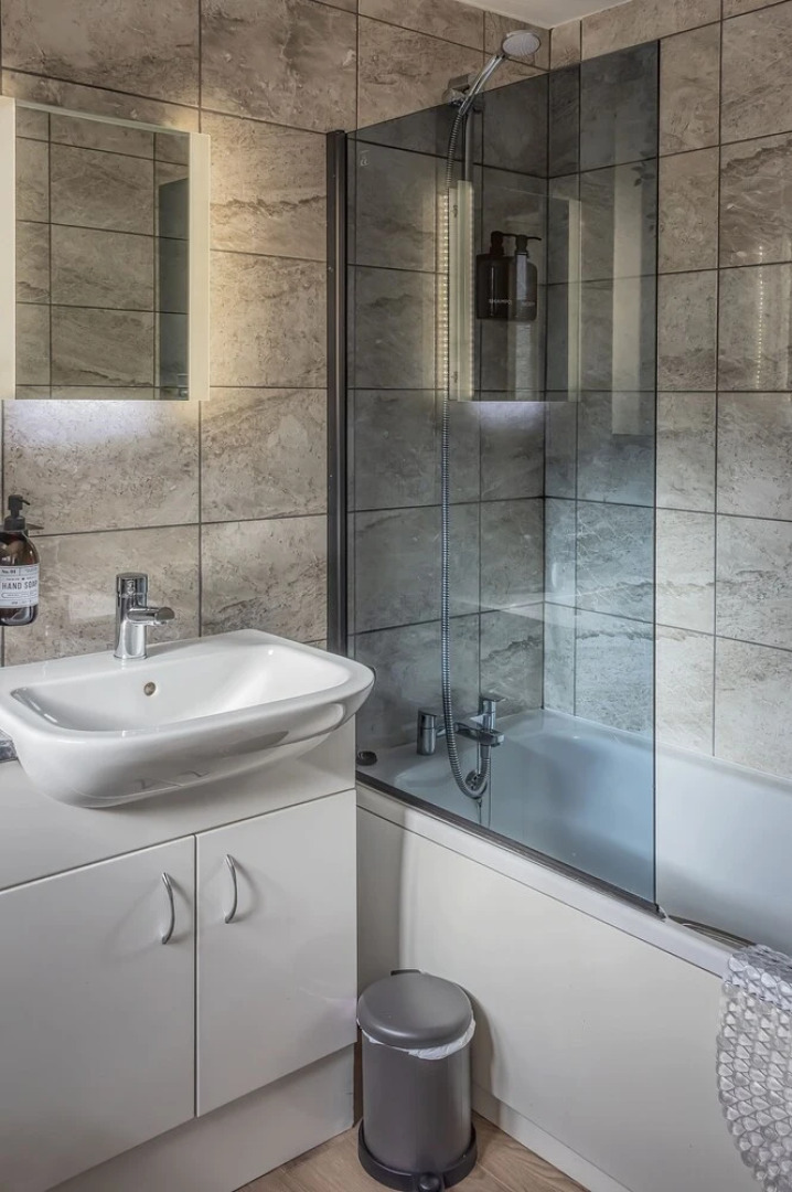 Modern 3-bed House on Tarporley High Street