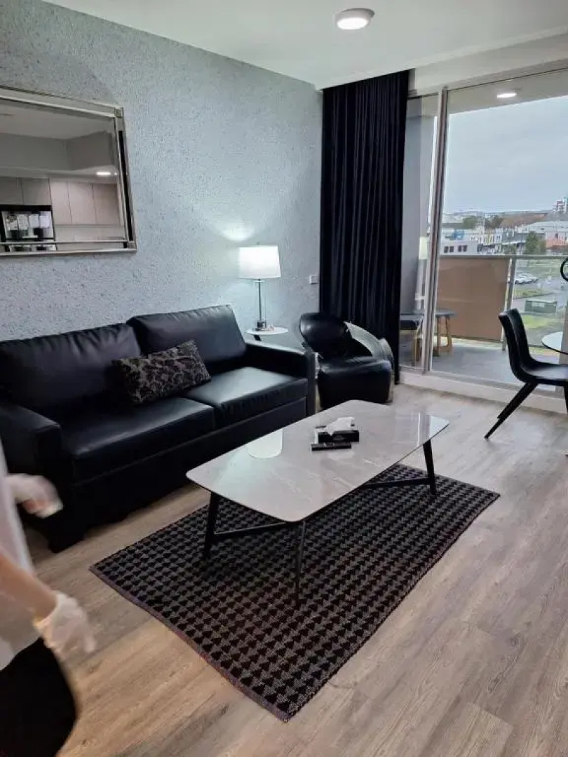B7 Honeysuckle Executive Apartments