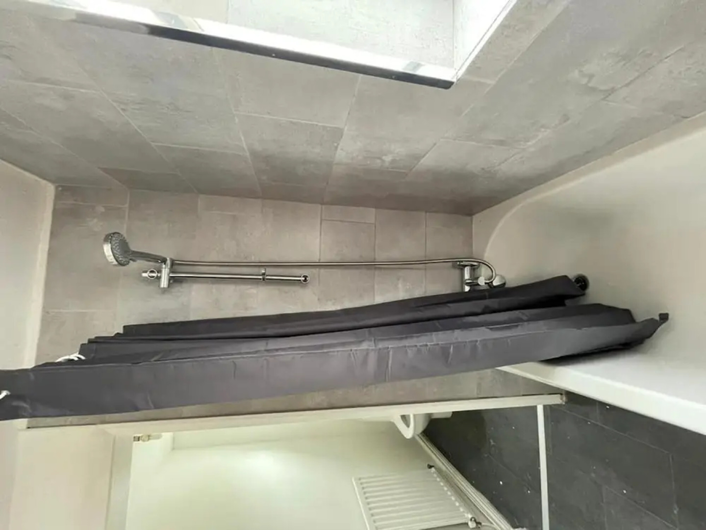 Lovely and Bright 2 bed House