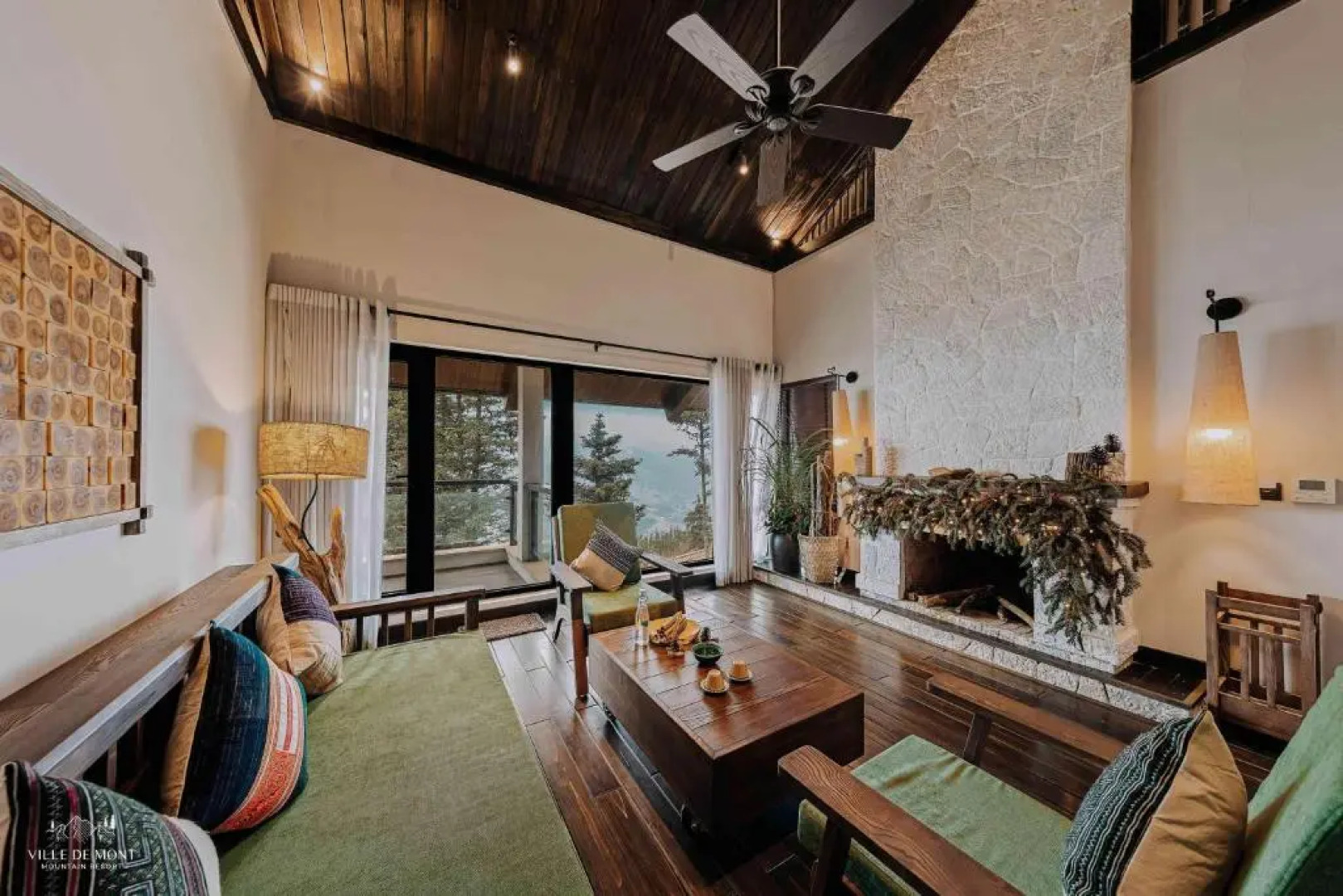 Ville De Mont Mountain Resort