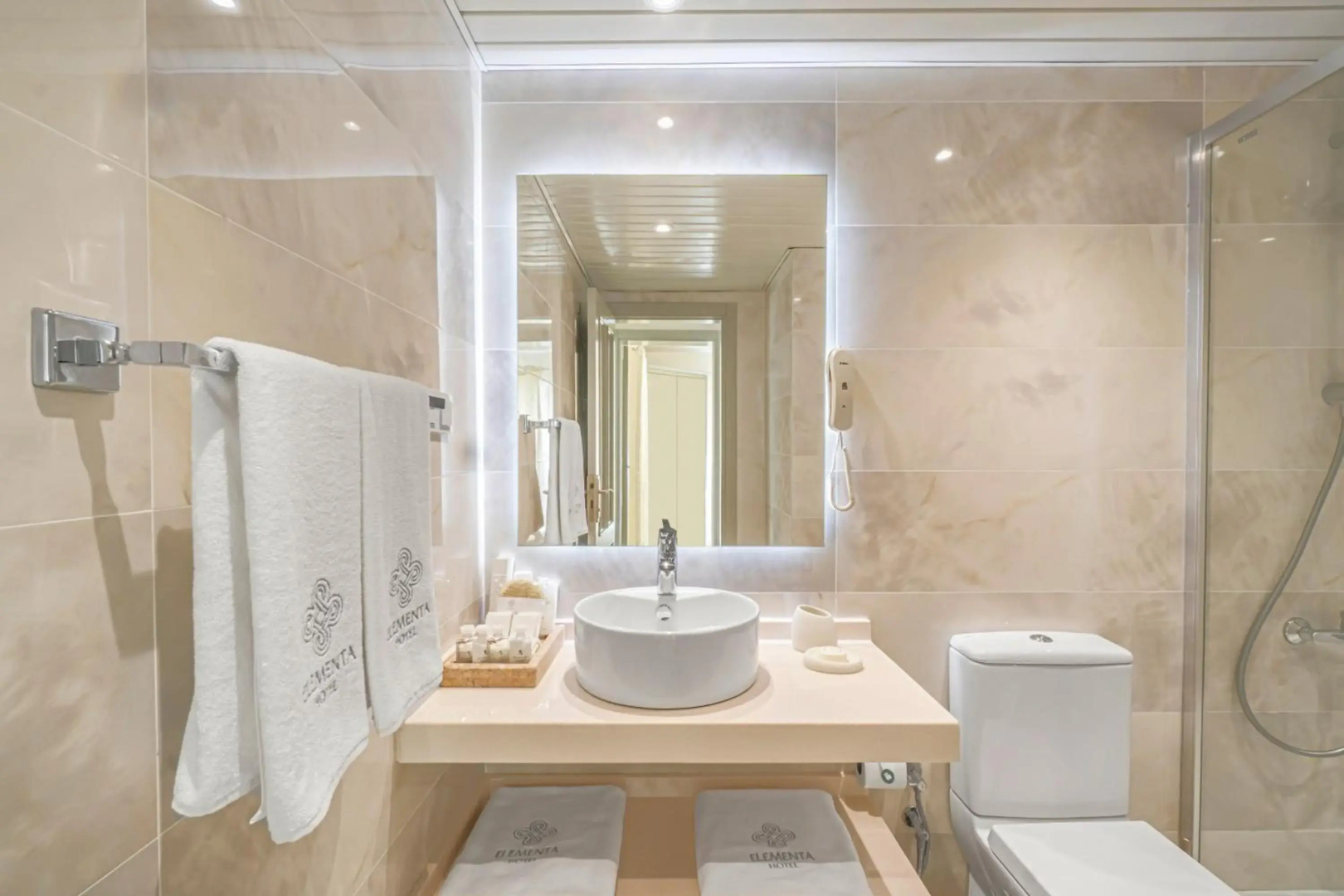 Elementa Boutique Hotel