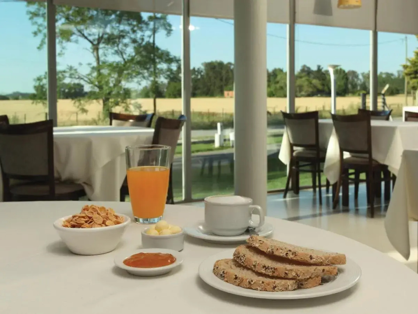 Camberland Resort And Suites Pilar