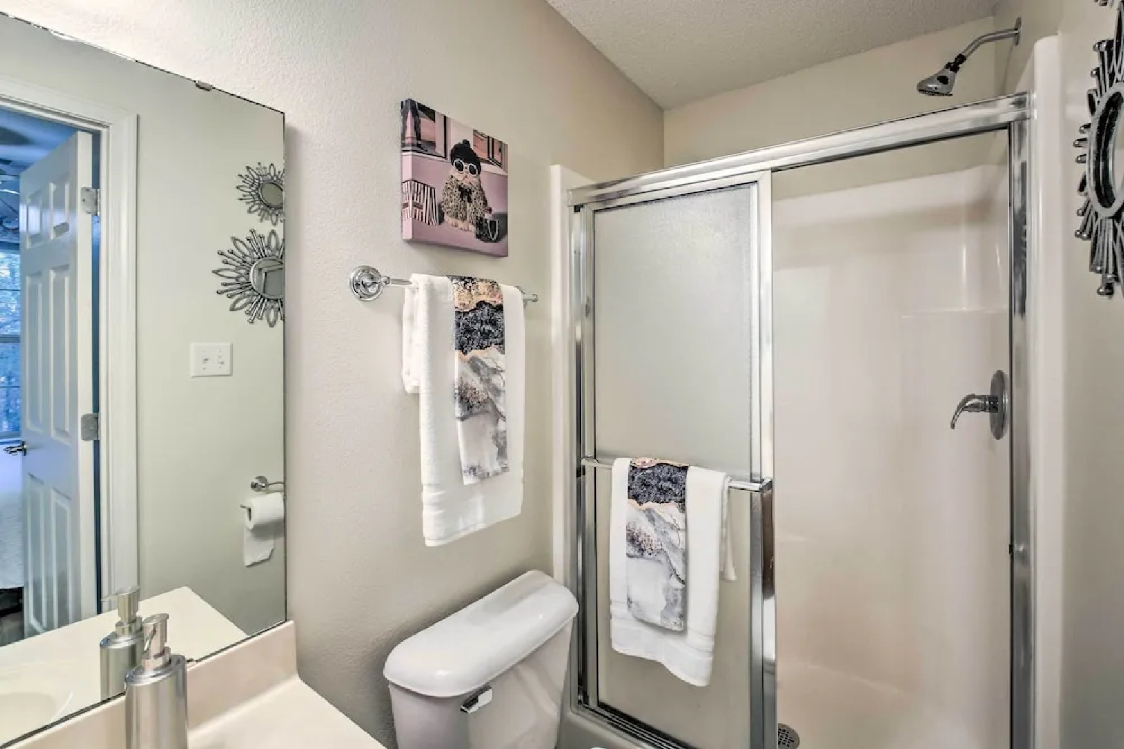 Fire Pit & Grill: Tranquil Retreat in Hot Springs