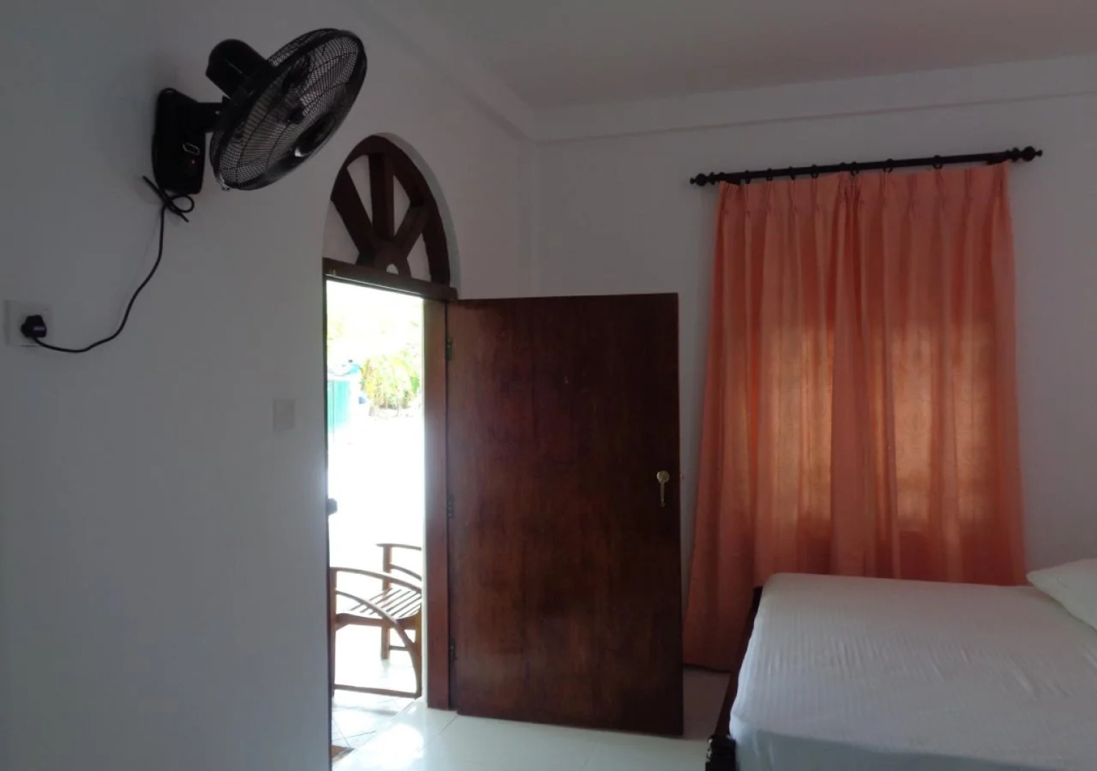 Man Guest Polonnaruwa