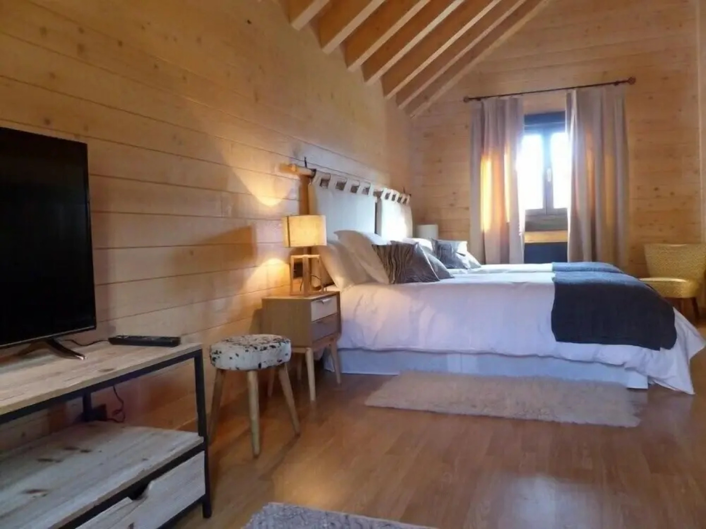 Aparthotel Piedrafita Lodge