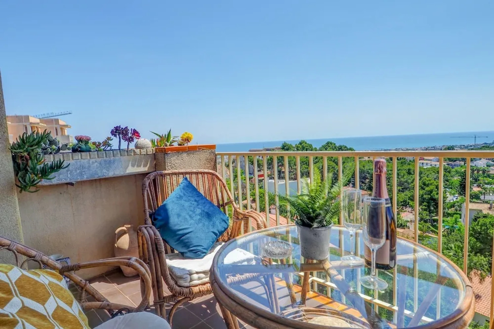 Palma Fiesta Apartment by Hello Apartments Sitges