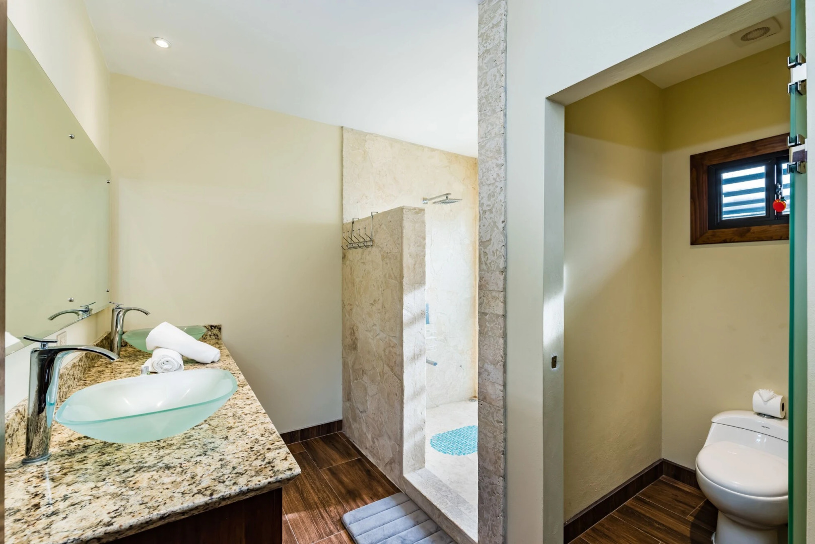 Luxury Vacation Rentals At Hacienda Pinilla