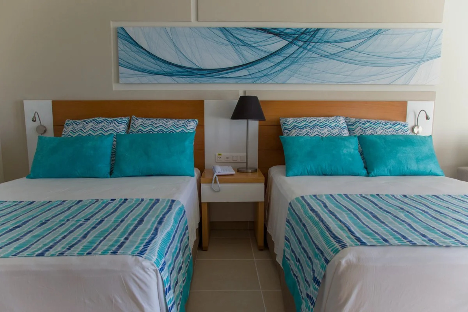 Gran Muthu Almirante Beach