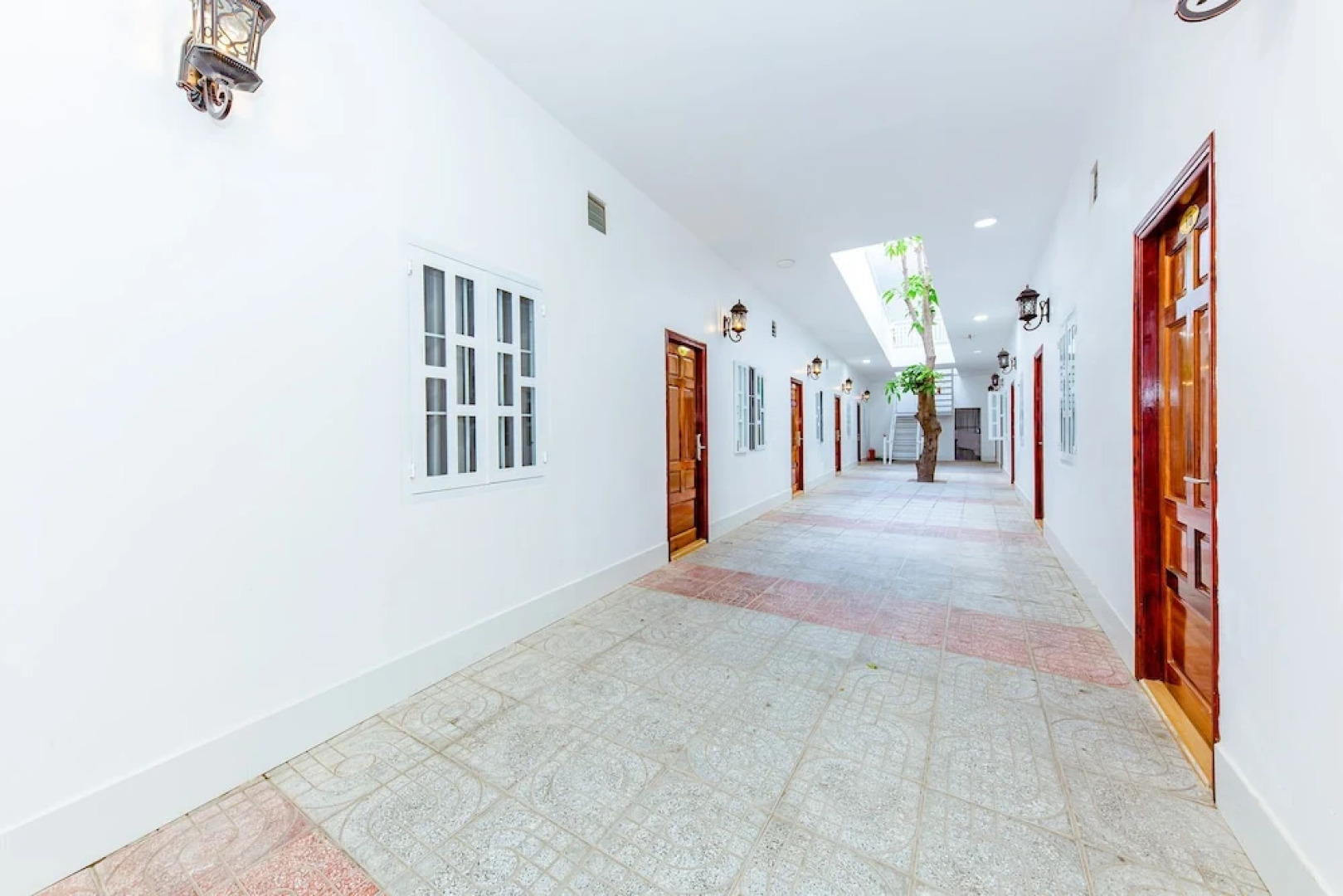 Super OYO 598 Peony Hotel