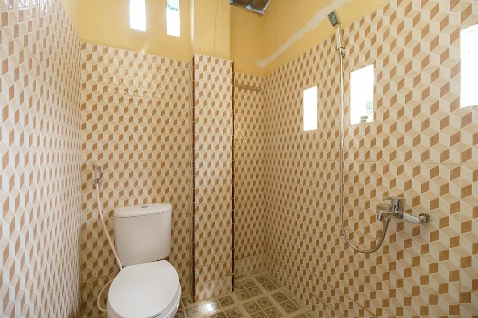 RedDoorz Syariah near Stasiun Kereta Api Kisaran