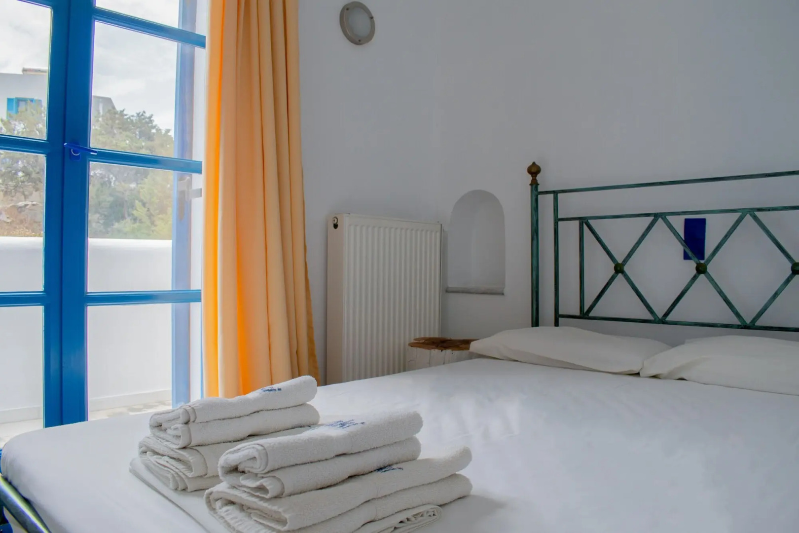 Aeraki Studios & Apartments