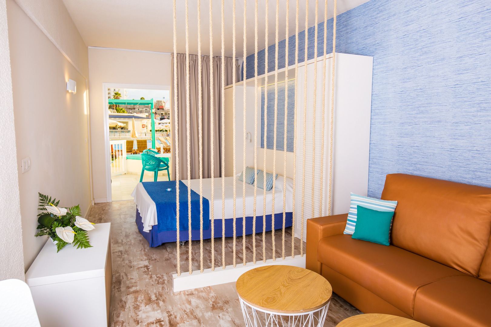 Отель HOVIMA La Pinta Beachfront Family