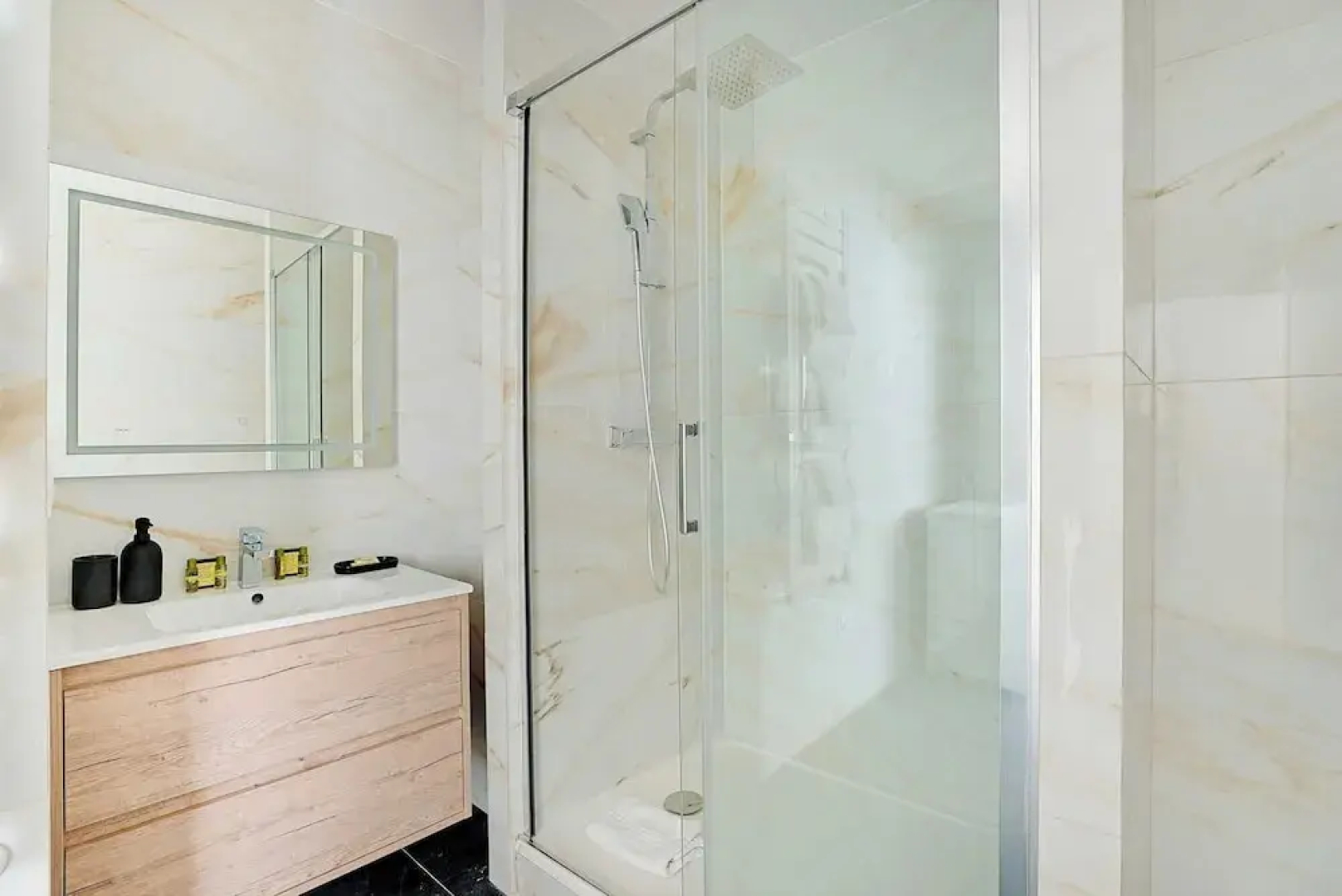 Sleek & Refined Apartment - Levallois-perret