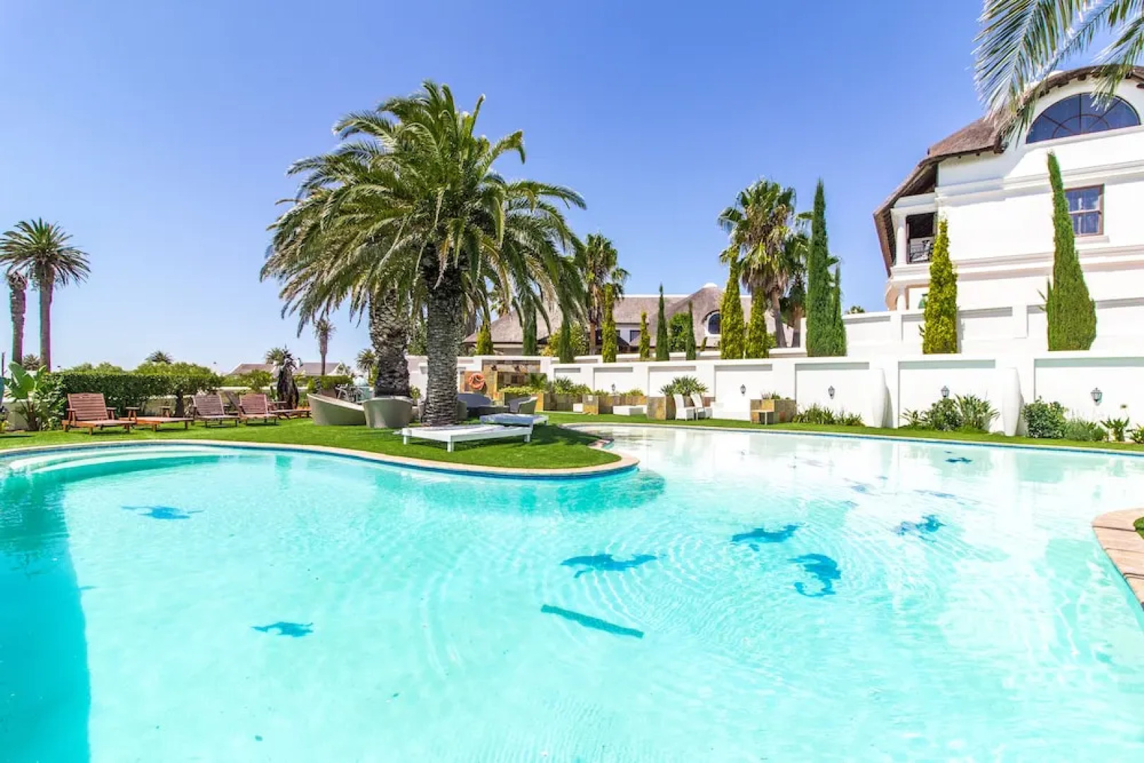 BON Hotel Shelley Point