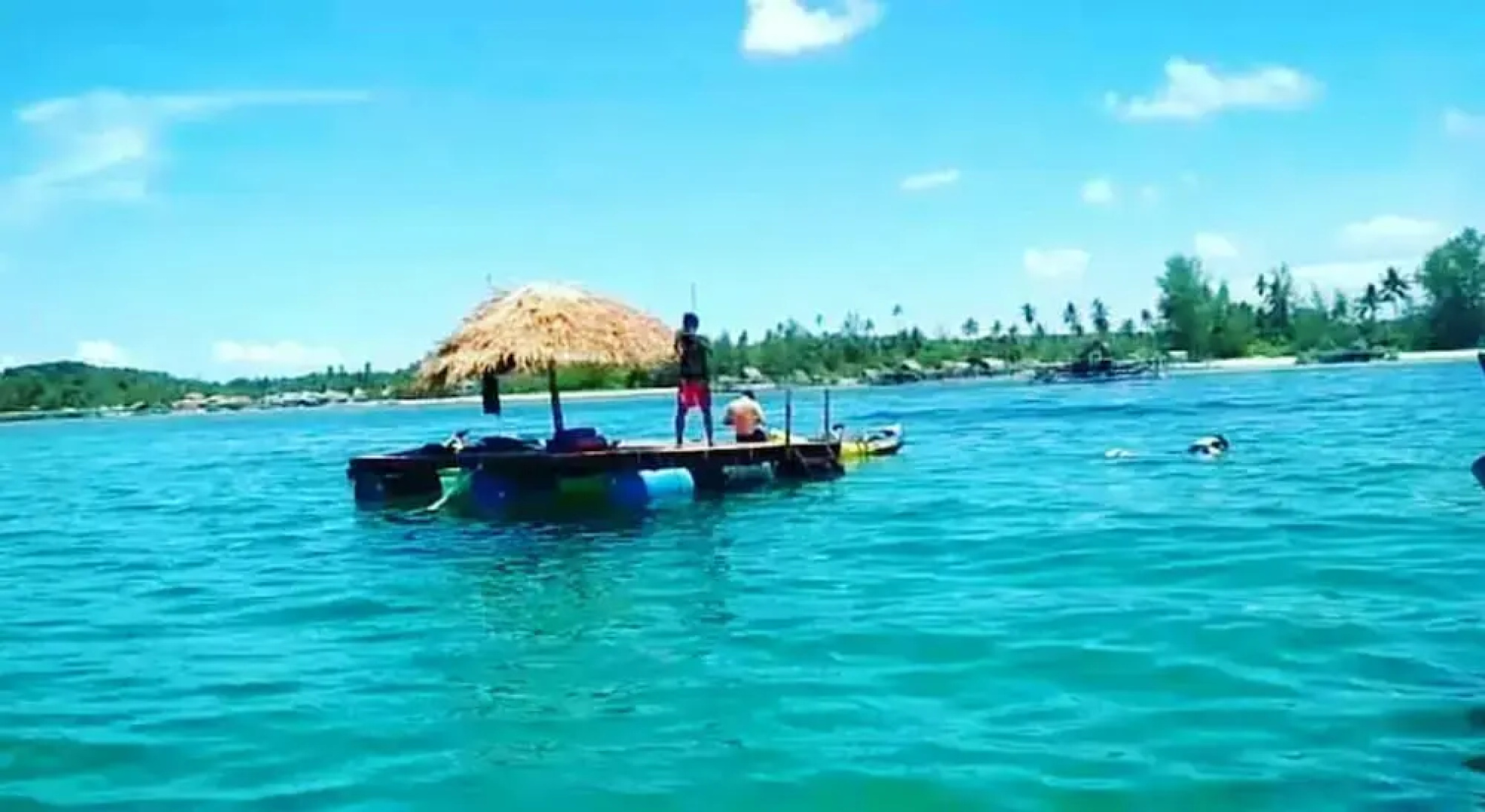 Madu Tiga Beach & Resort