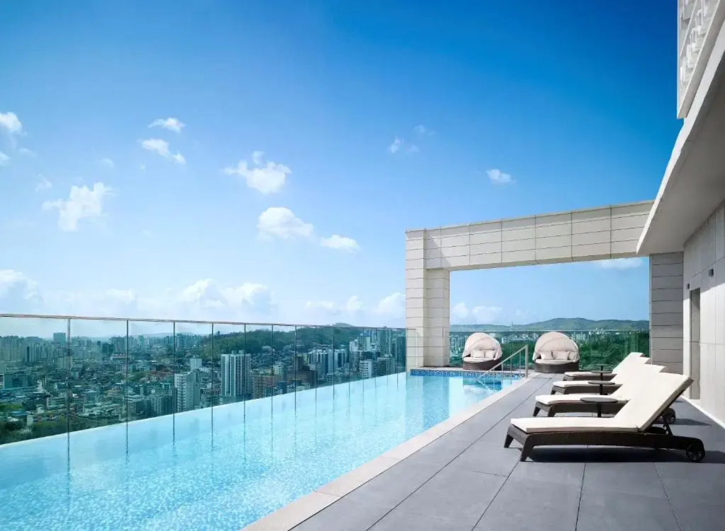AC Hotel by Marriott Seoul Geumjeong