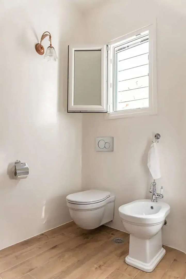 Etesians Suites & Villas