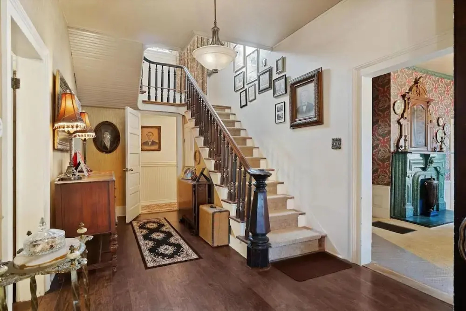 Four Winds Victorian Venue & Suites