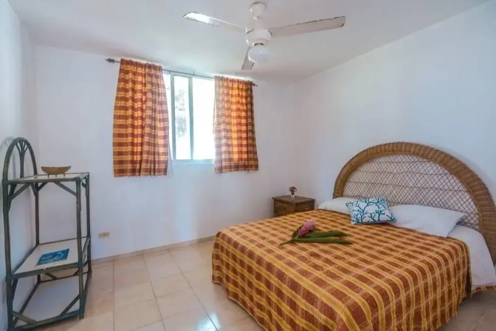 Las Canas Beach Retreat