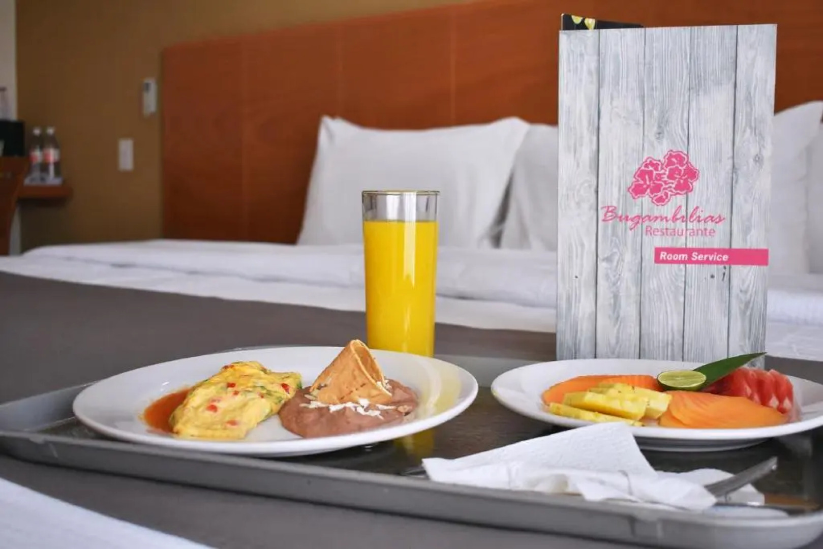 La Posada Hotel & Suites