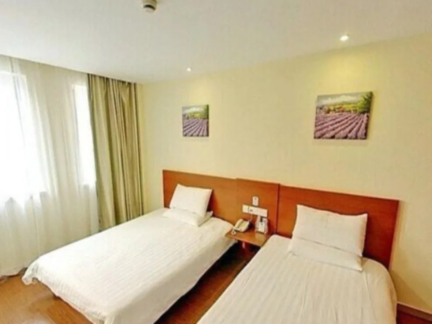 Hanting Express Chenzhou Pedestrian Street