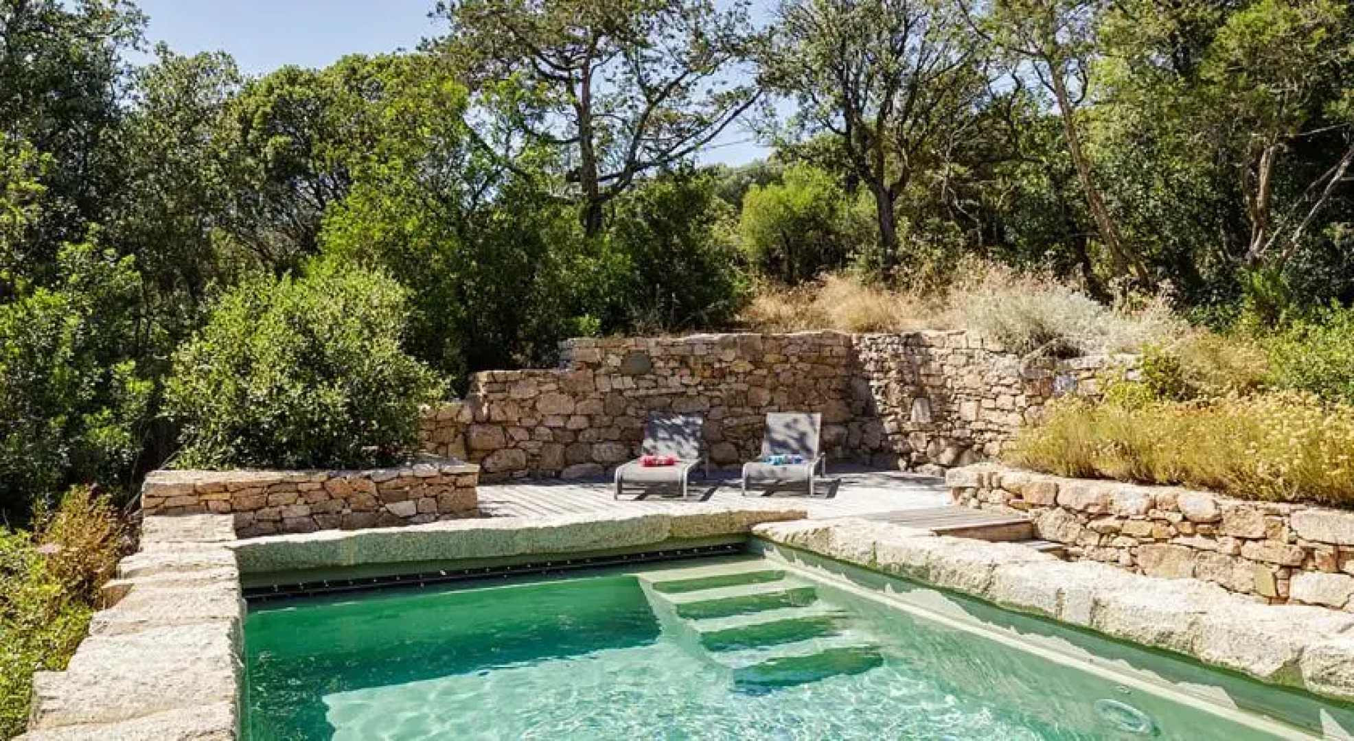 Squarebreak - Hidden Jewel with a Secret Beach