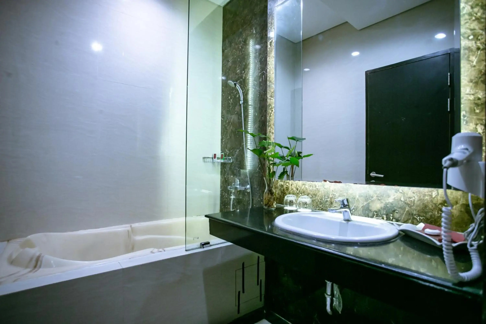 Sutan Raja Hotel And Convention Centre