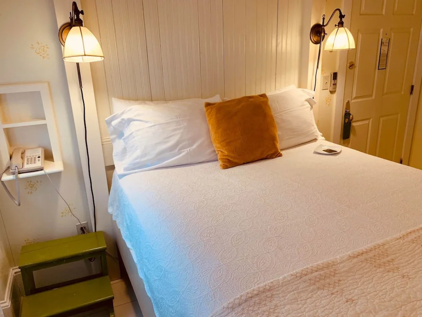 The Charlotte Hotel & Restaurant