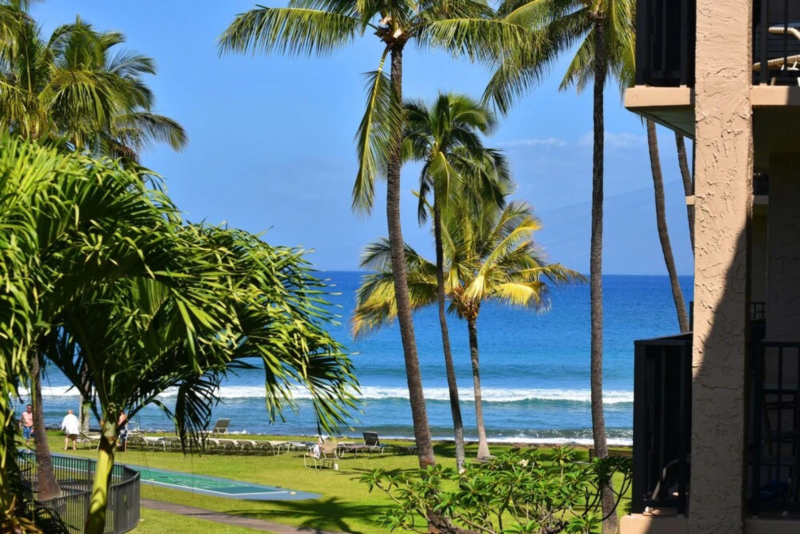 Papakea G301 by RedAwning