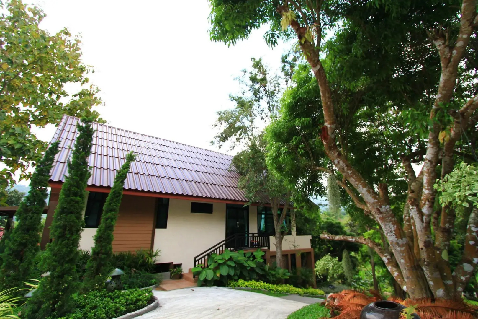 Silver Garden Resort