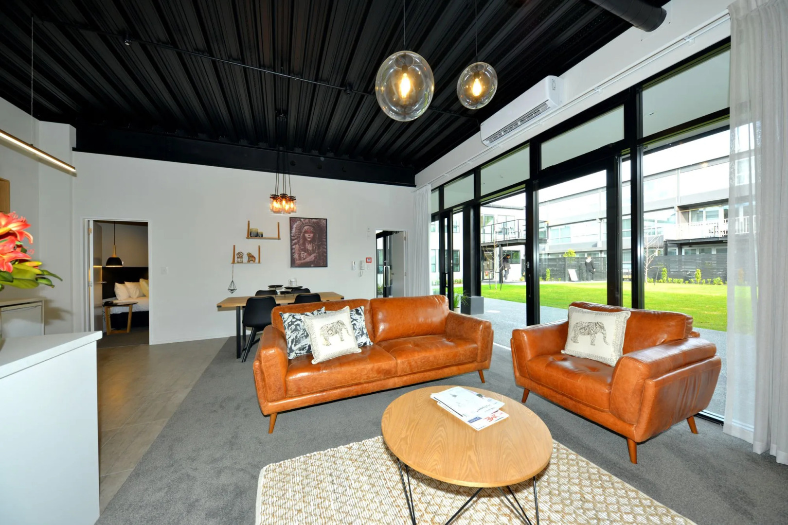 Southwark Hotel & Apartments