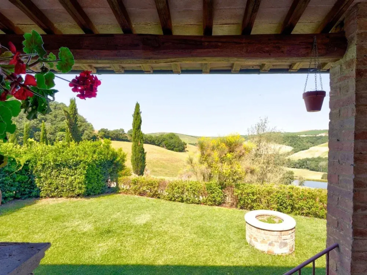 Belvilla by OYO Le Ginestre