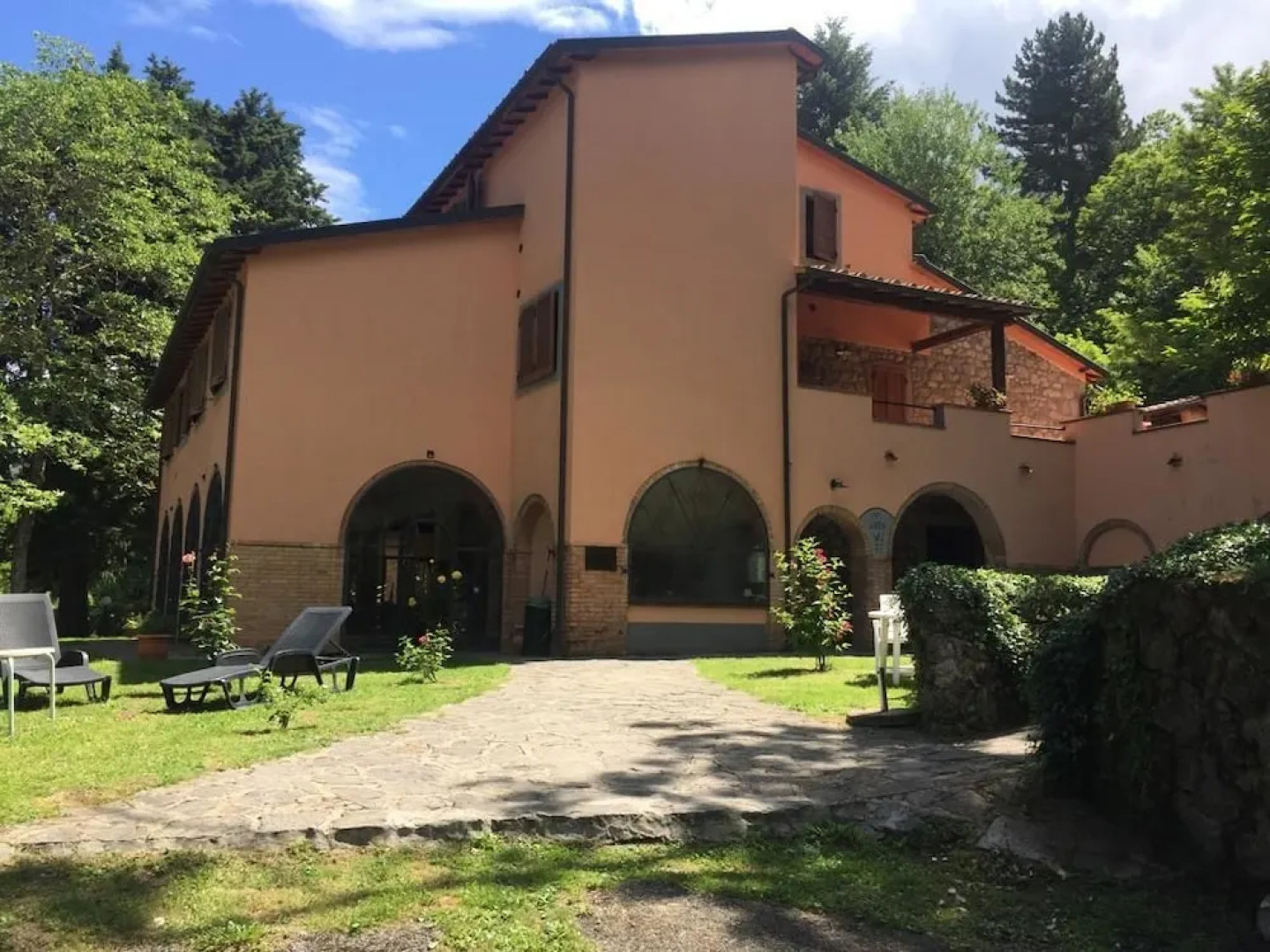 C.A.V. Capenti - Near Parco Piscine Capenti Outdoor Pool