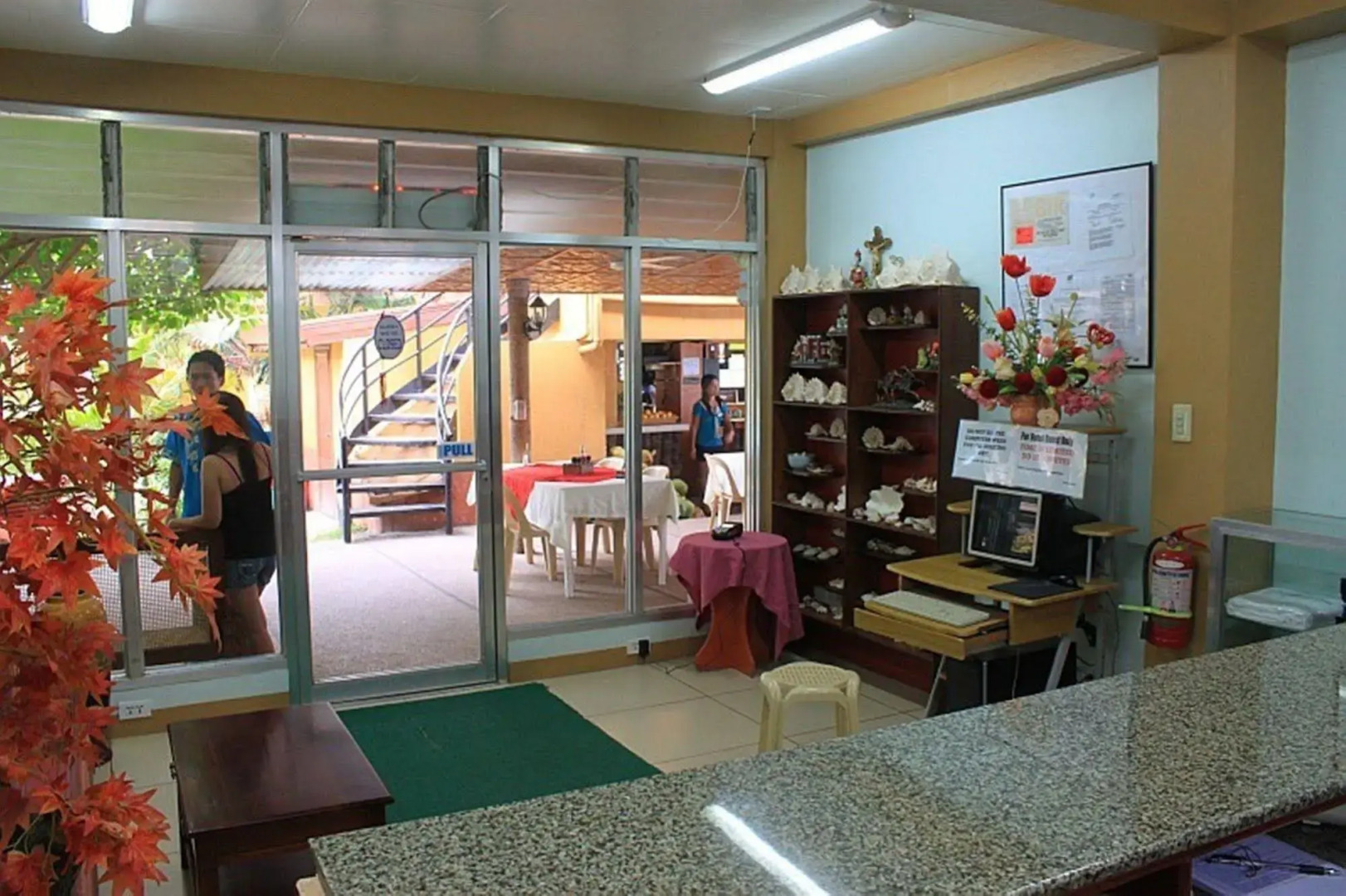 Lost Horizon Beach Dive Resort