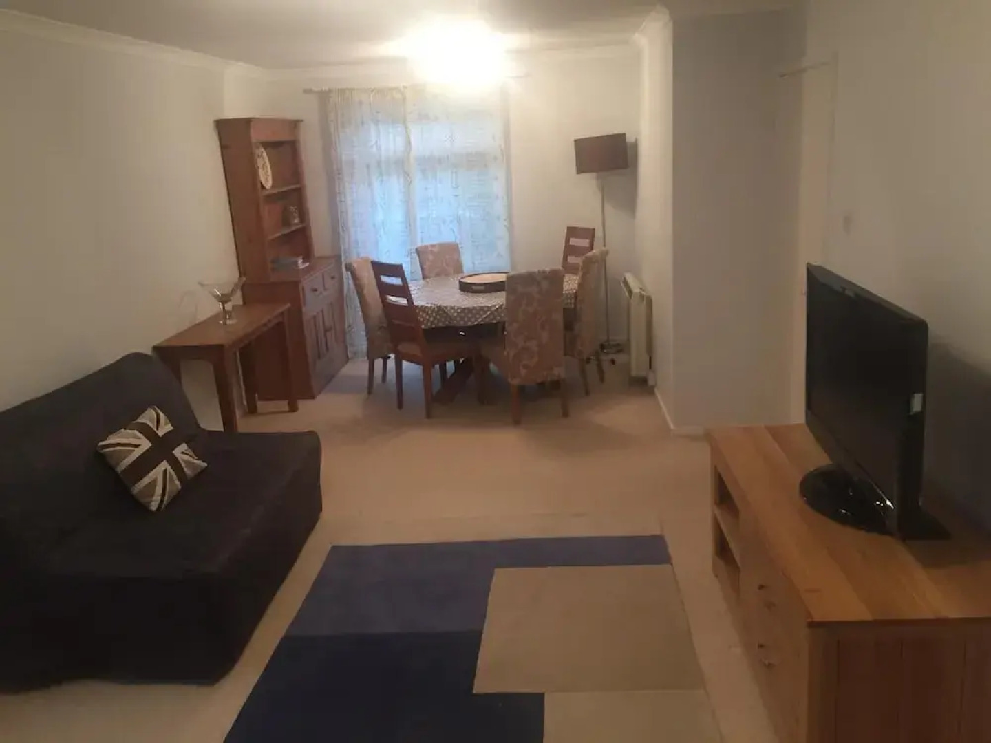 NEW Cosy 1BD Flat in the Heart of Llandough -wales