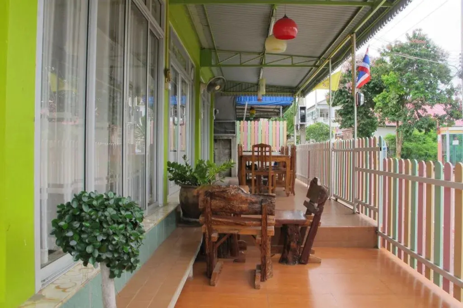 Plaifah Bungalow Koh Sichang