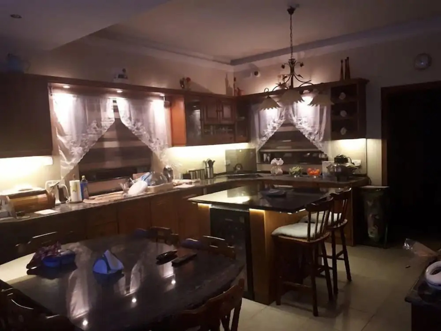 Nocturne Family House