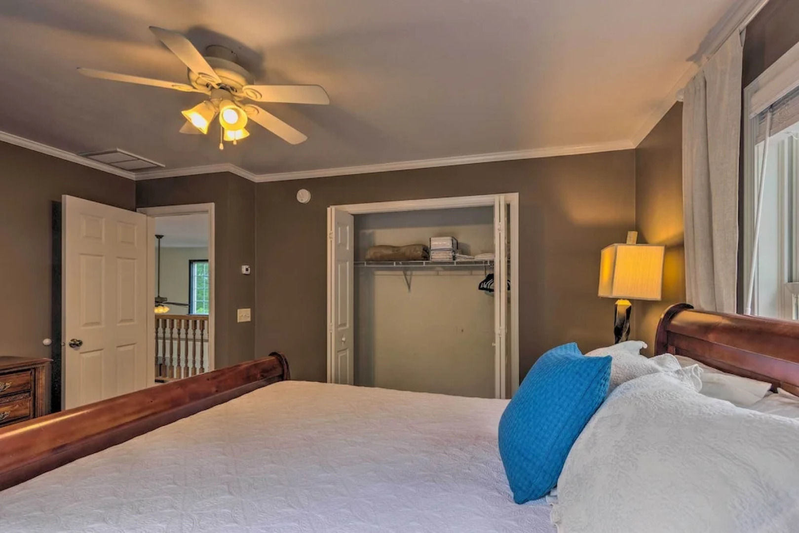 Peaceful Pisgah Mountain Getaway w/ Hot Tub!