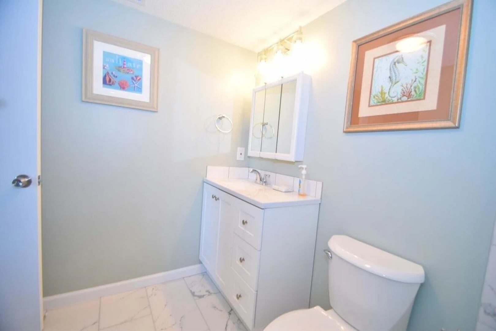 Seascape-heron Harbour 200-9 2 Bedroom Condo by RedAwning