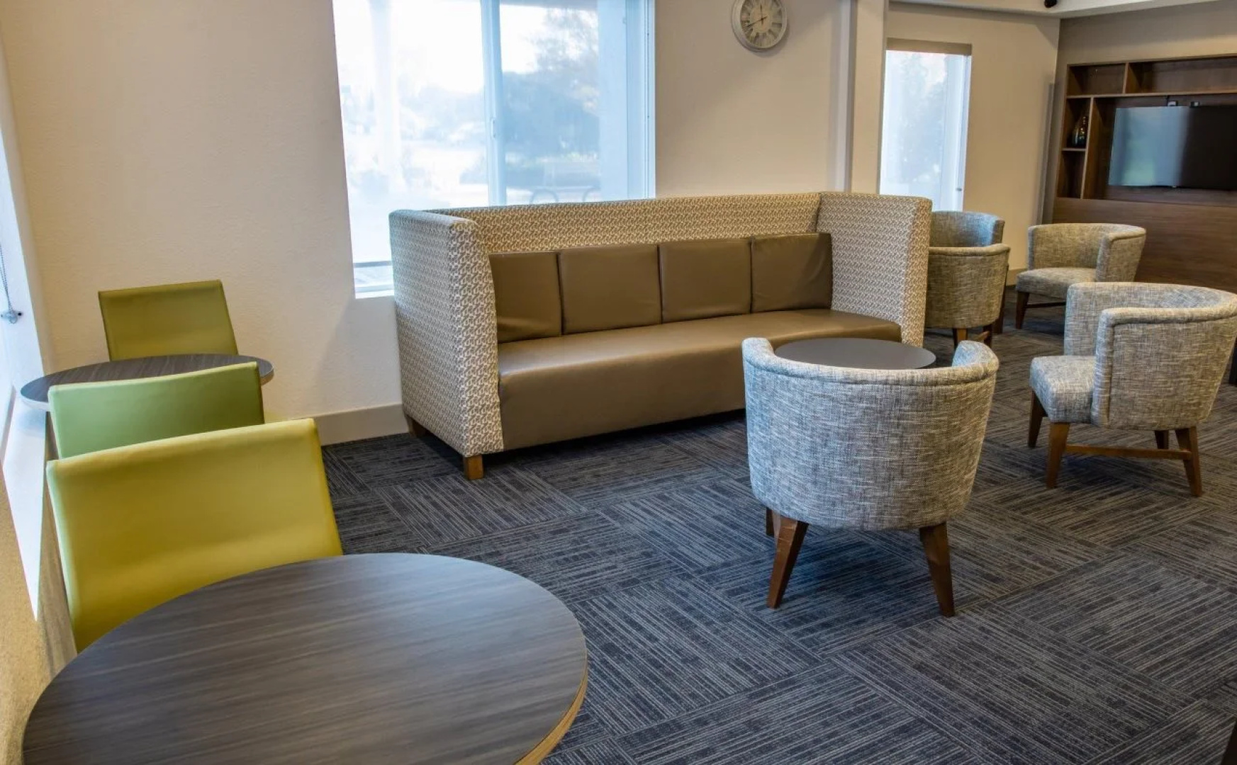 Holiday Inn Express Hotel & Suites Roseville-Galleria Area by IHG