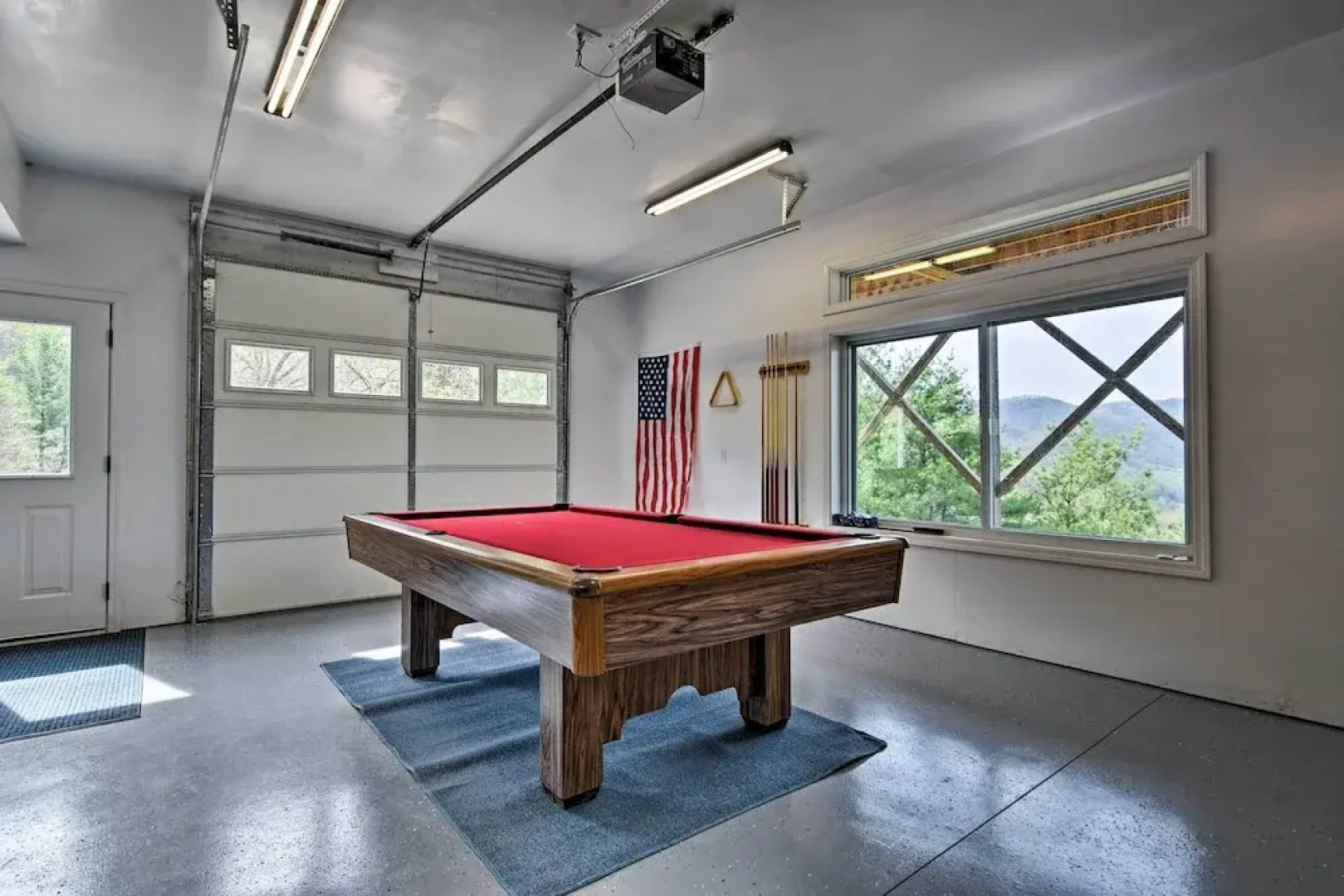 Private Blue Ridge Home w/ Hot Tub, Mountain Views