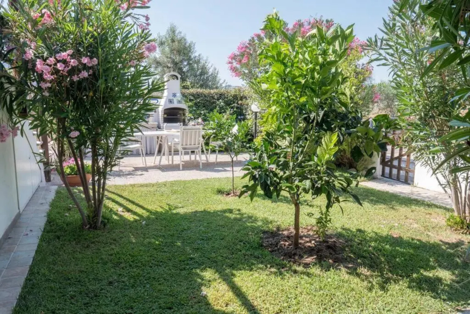 Appartamento con piscina comune.