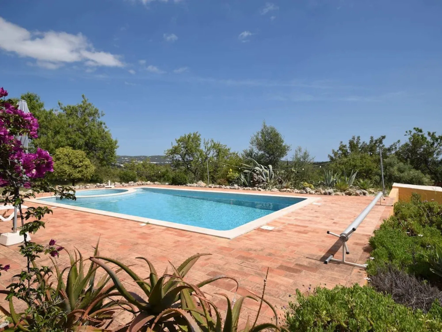 Elegant Loule Mansion With Pool