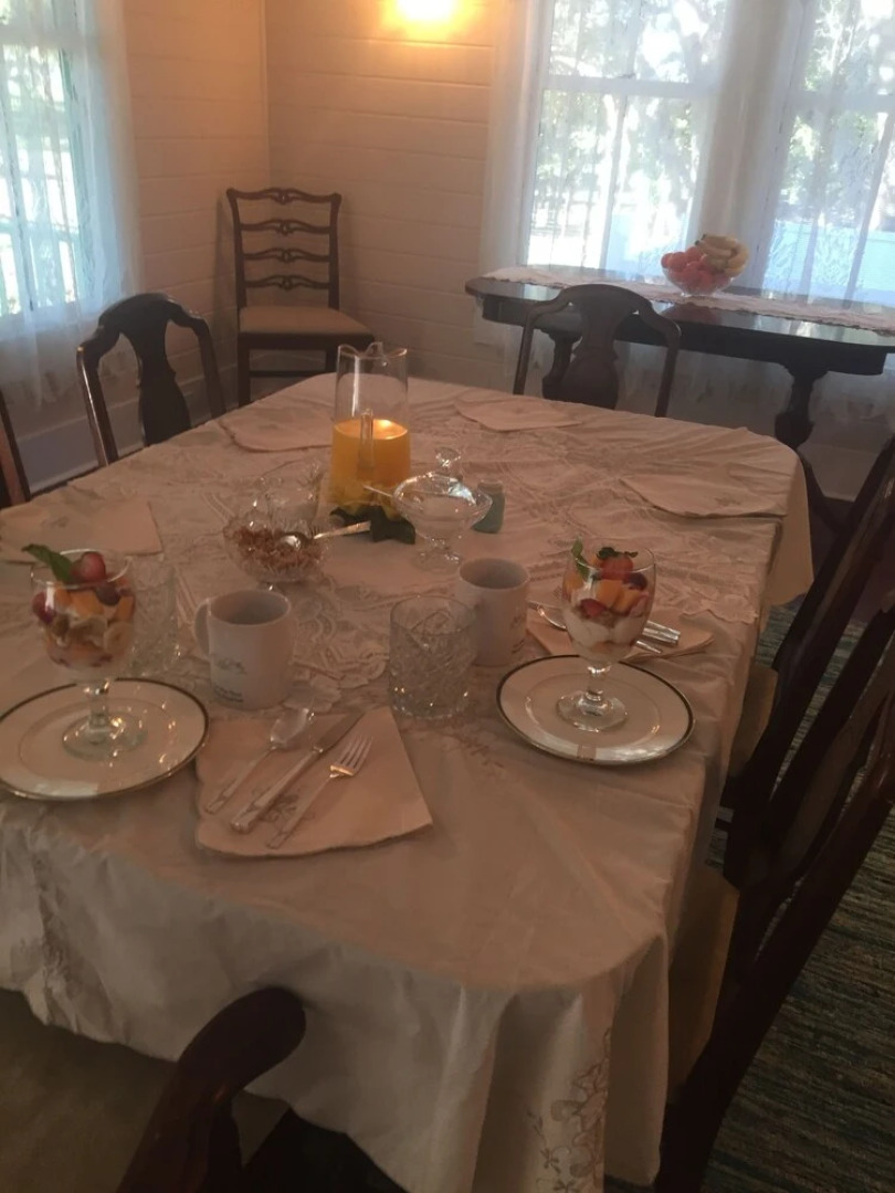 Hye-Way Haus Bed and Breakfast