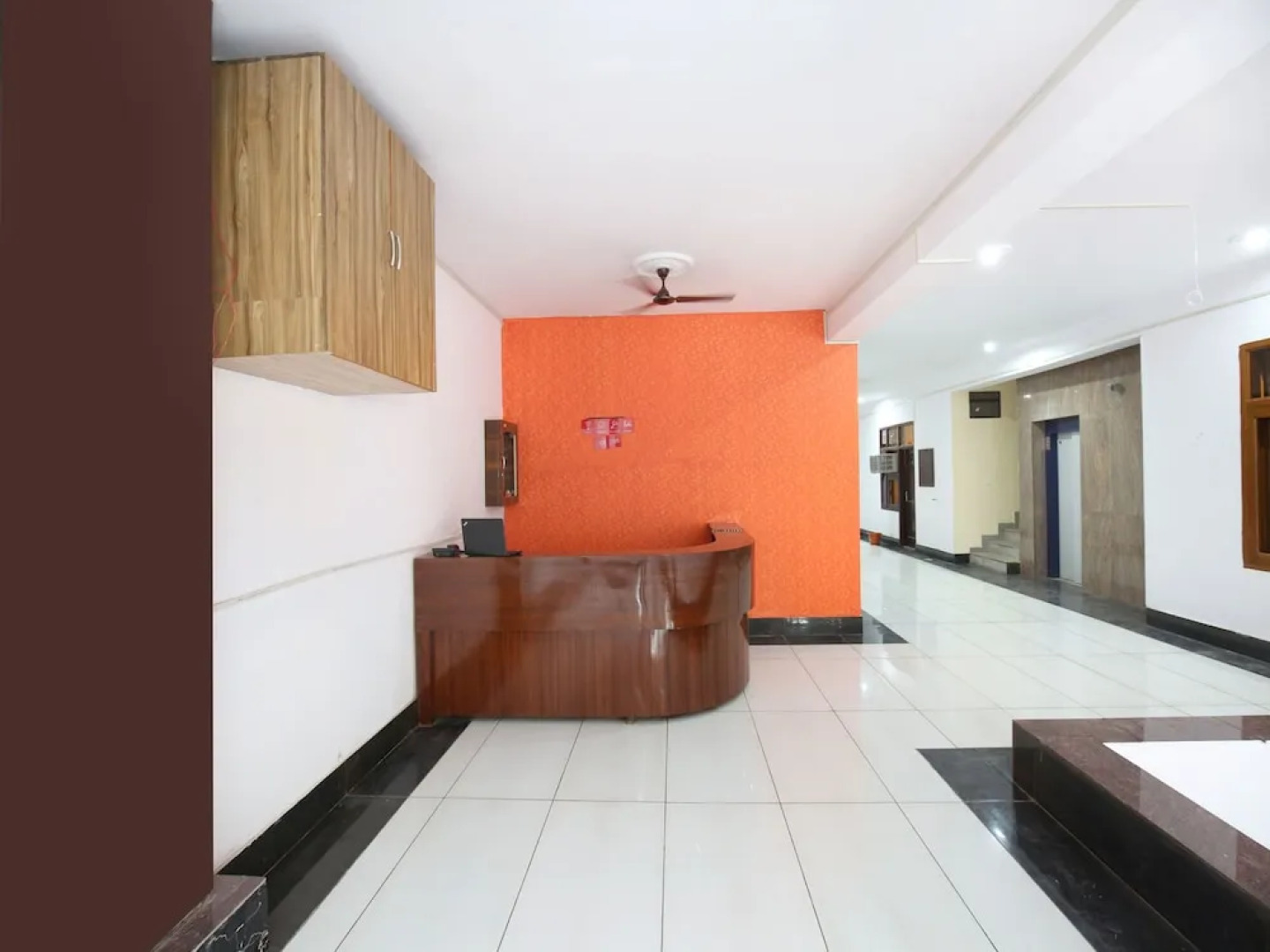 OYO 14823 Skyheights