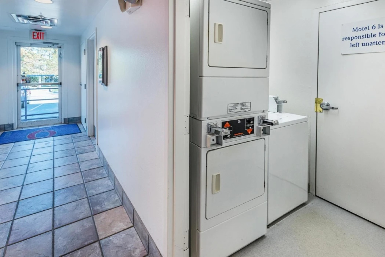 Motel 6 Benbrook, TX - Fort Worth